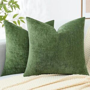 NWT- Green Throw Pillow Covers 16X16 Set of 2 Decorative Soft Chenille
